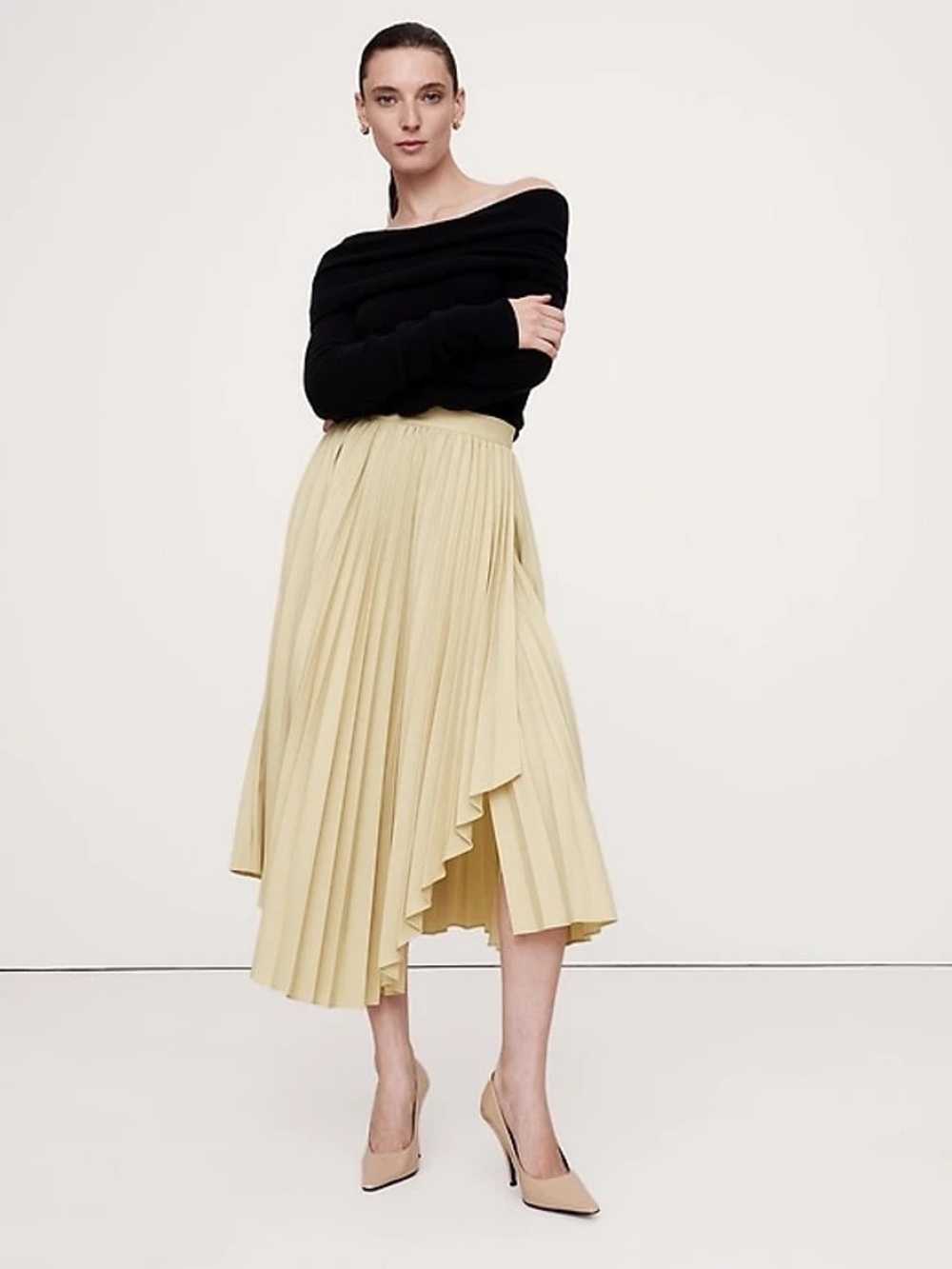 Banana Republic Light Yellow Pleated Asymmetric Midi Skirt
